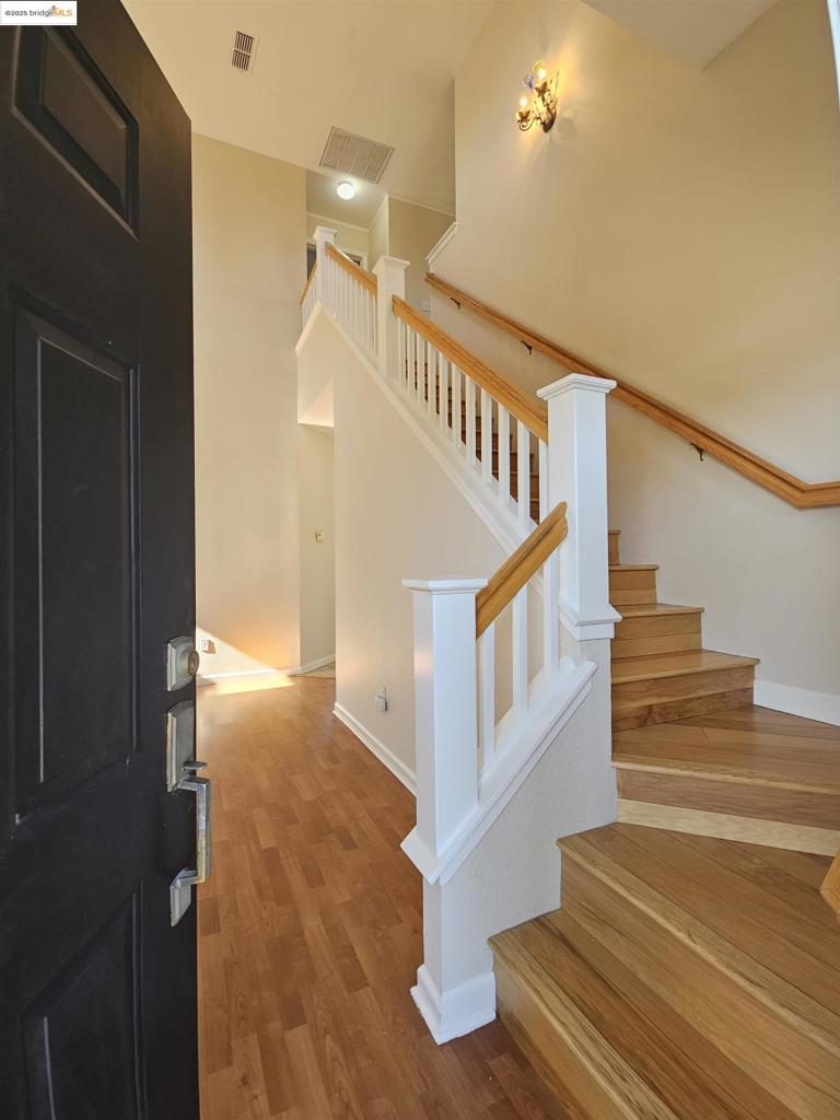 BRENTWOOD - Residential Lease