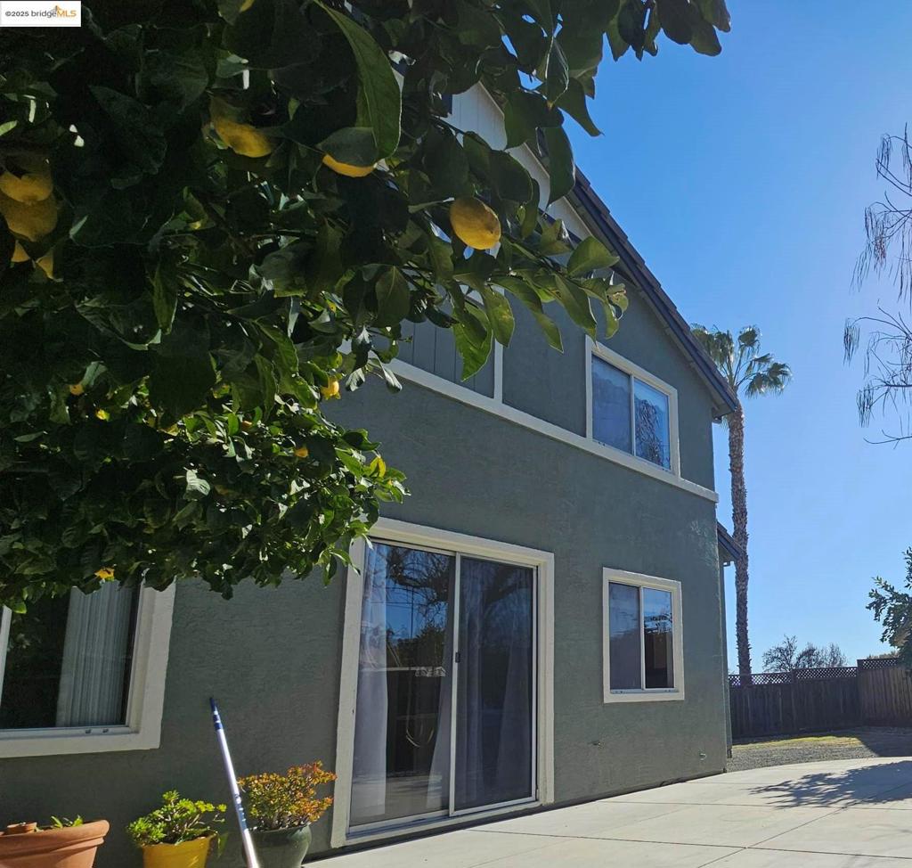 BRENTWOOD - Residential Lease