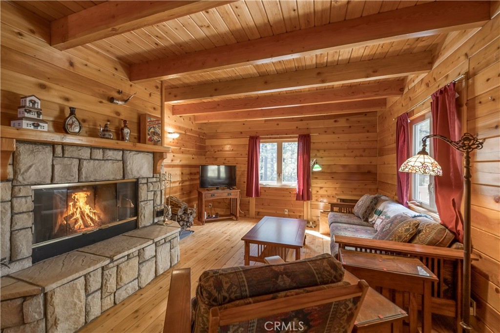 Green Valley Lake (GVLK) - Residential