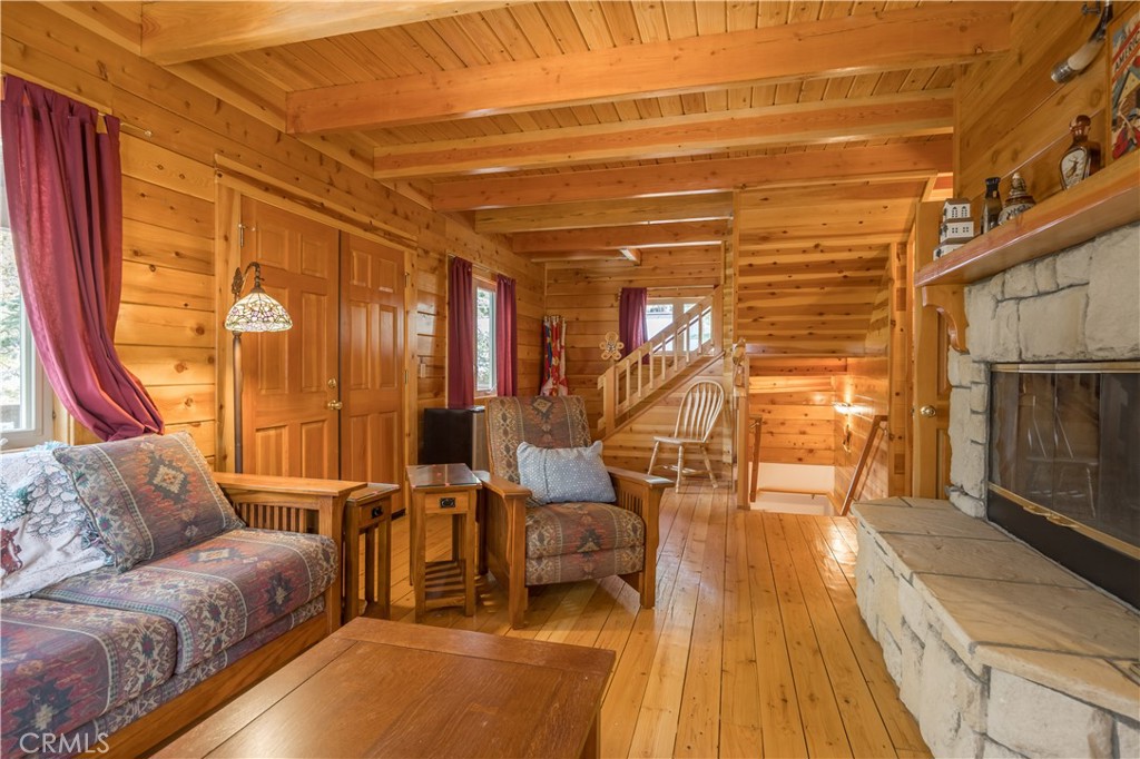 Green Valley Lake (GVLK) - Residential