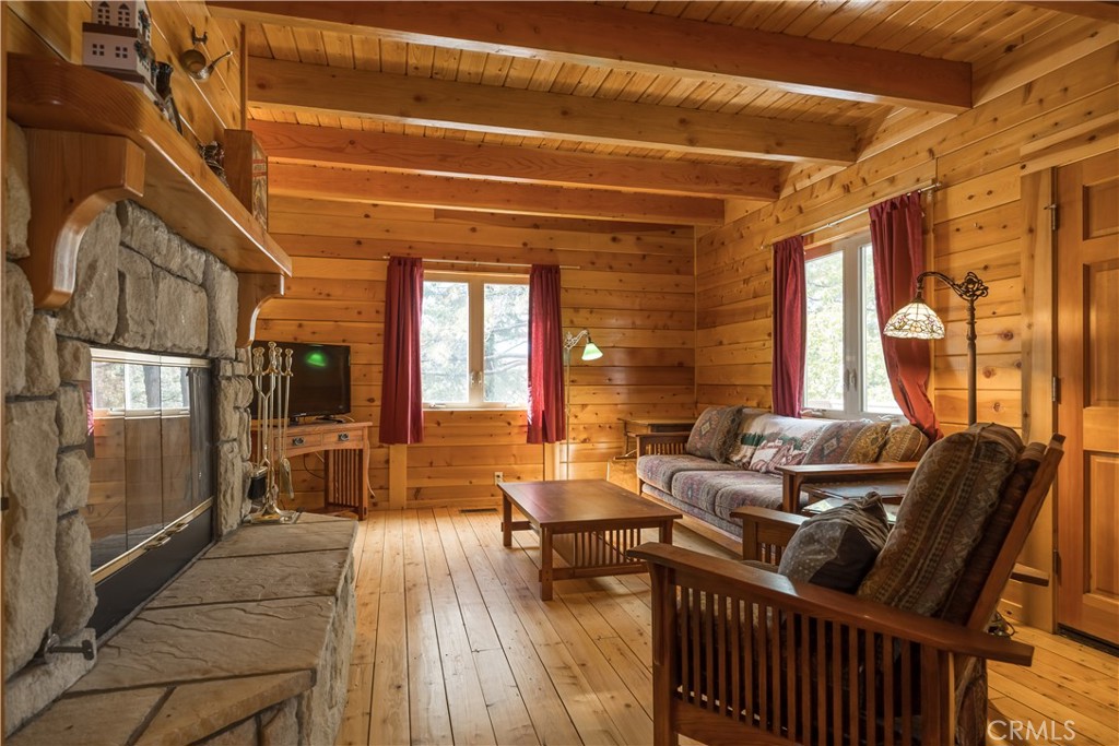 Green Valley Lake (GVLK) - Residential