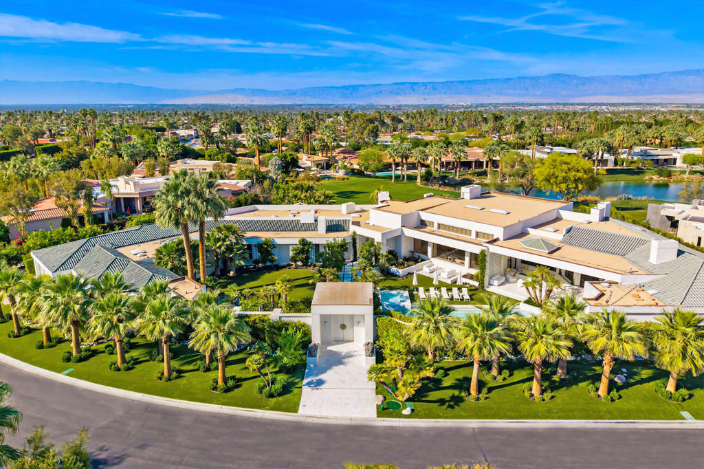 74300 Quail Lakes Drive