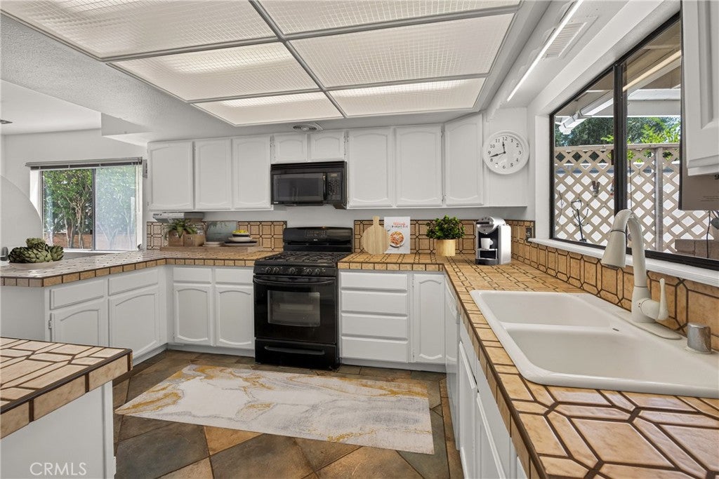 26682 Aracena Drive, Mission Viejo CA 92691 - Photo 12