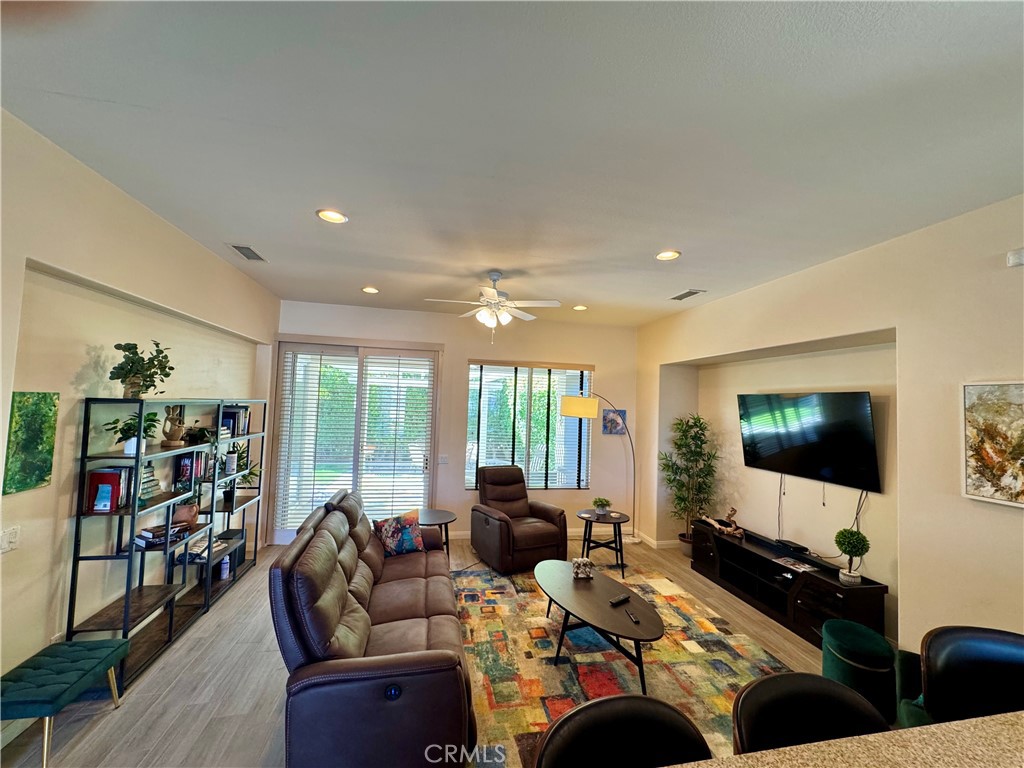 Heritage Palms CC (31430) - Residential Lease