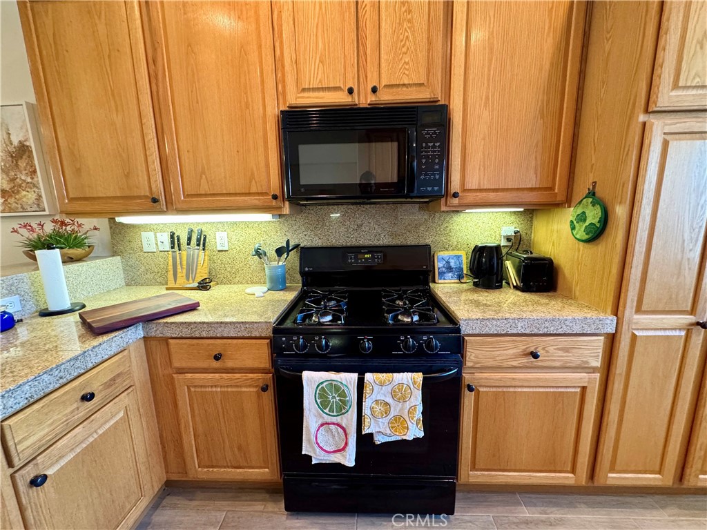 Heritage Palms CC (31430) - Residential Lease