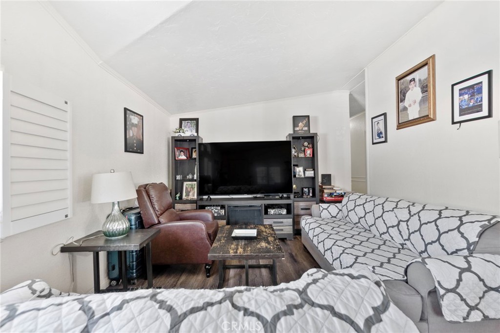 5700 Carbon Canyon 84