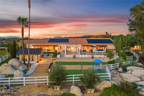 38125 Camino Sierra Temecula CA 92592