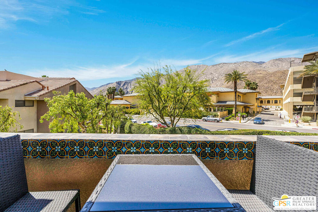 Plaza Villas - Residential