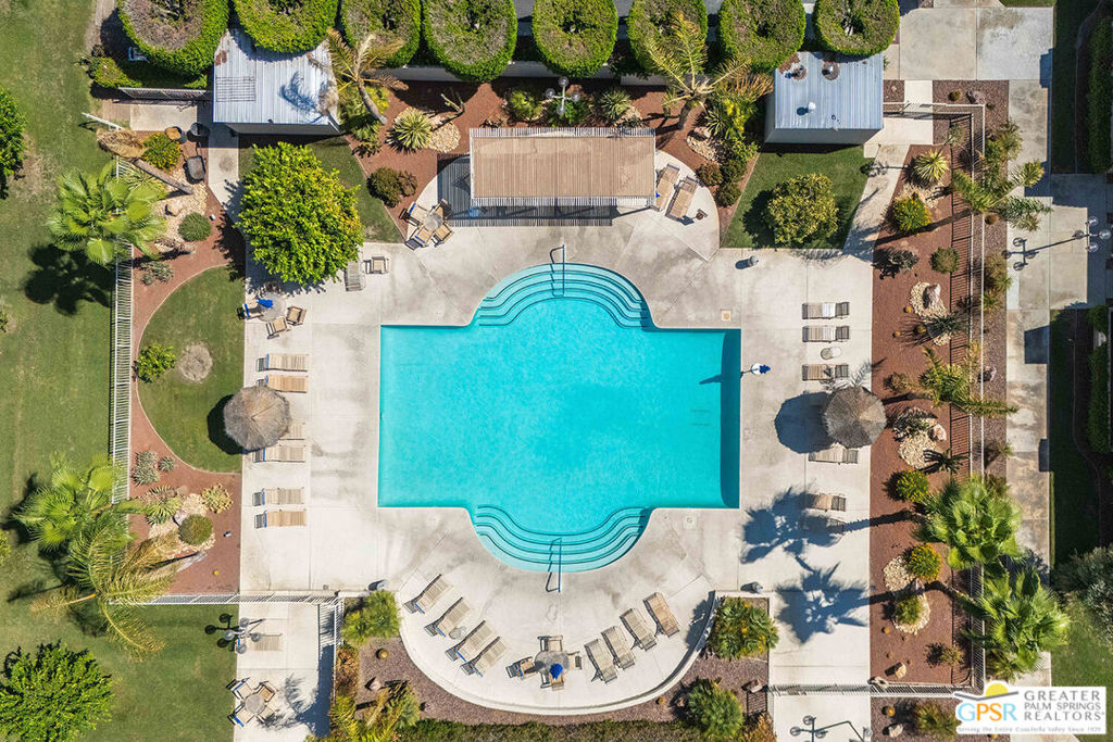 Plaza Villas - Residential