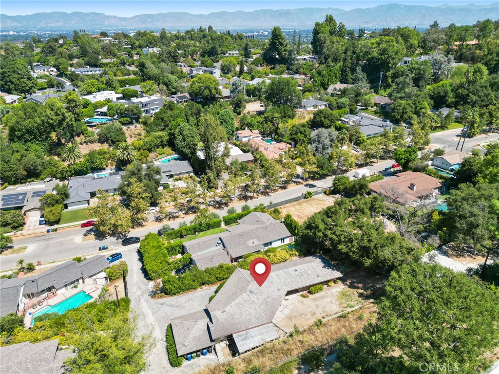 4067 Hayvenhurst Drive