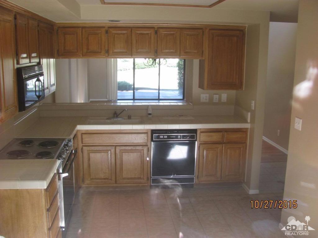 The Lakes Country Cl - Residential Lease