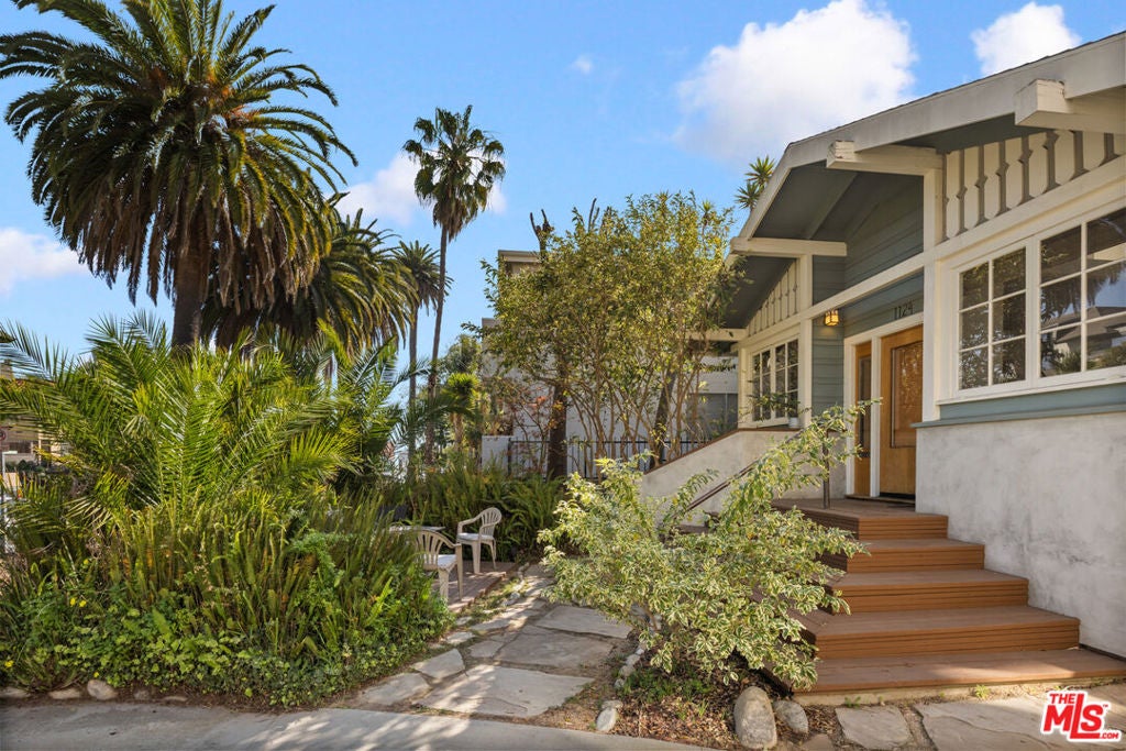 1124 12th Street