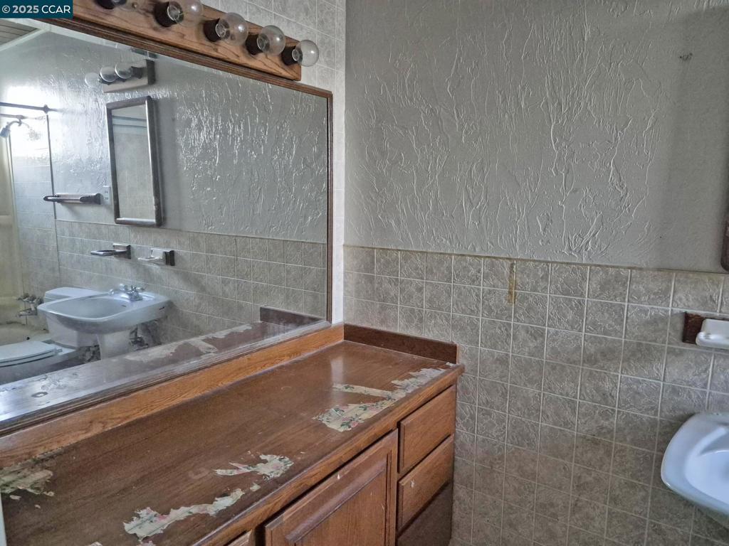 HILLTOP - Residential