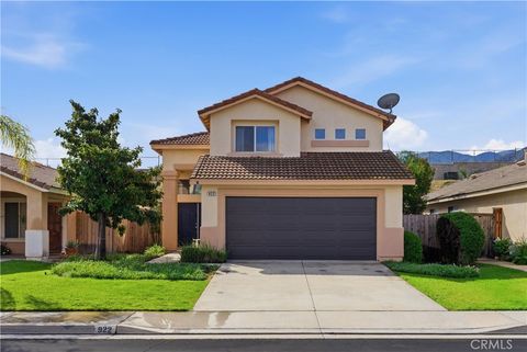 Photo of 922 Naples DR, Corona, CA 92882 (MLS # PW26111607)