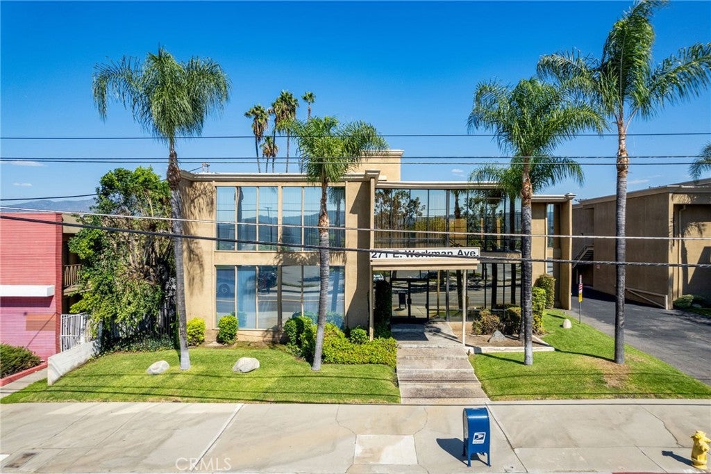281 E Workman