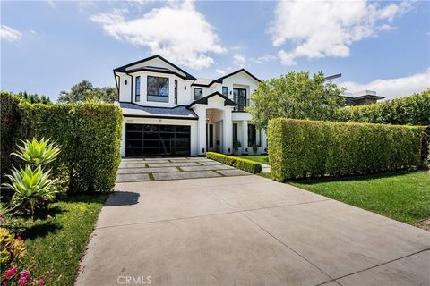 Photo of 4435 Camellia, Studio City, CA 91602 (MLS # OC26114965)