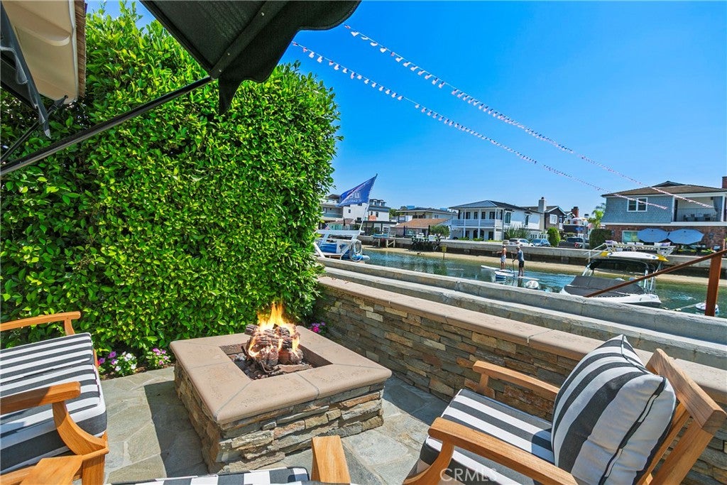 225 GRAND CANAL