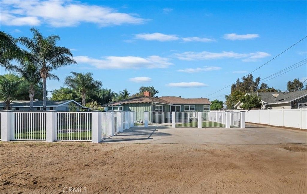 Photo of 4340 Woodward Ave, Norco, CA 92860 (MLS # IG25278540)