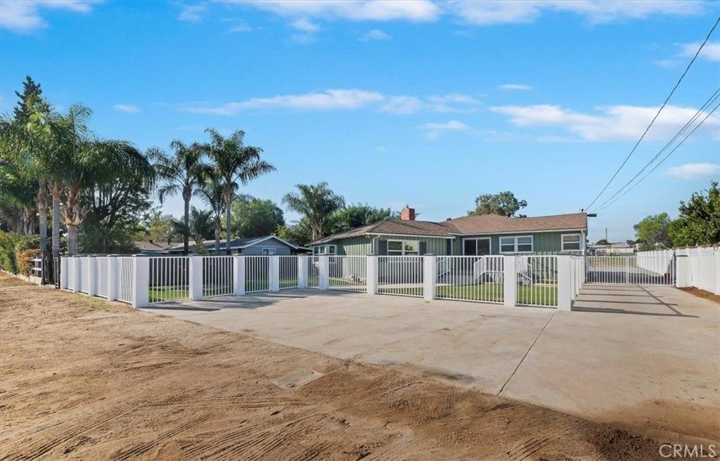 Photo of 4340 Woodward Ave, Norco, CA 92860 (MLS # IG25278540)