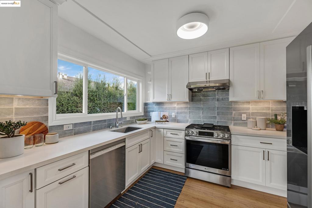 BERKELEY BOWL - Residential