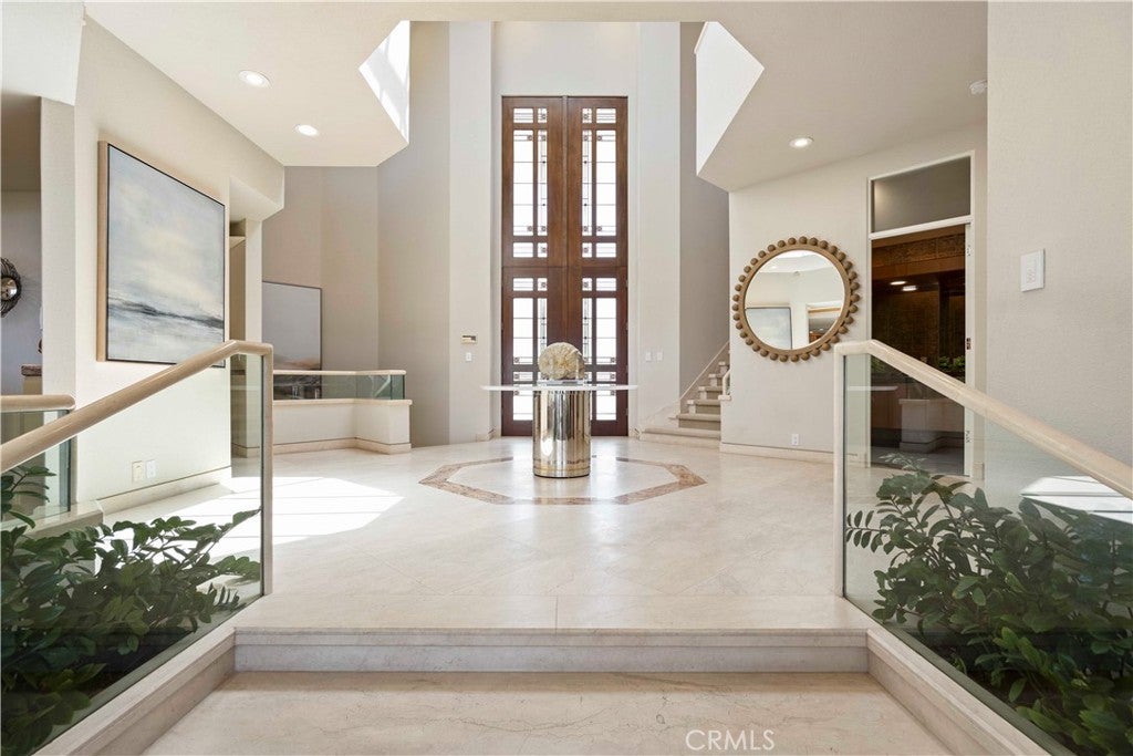 6 Canyon Terrace