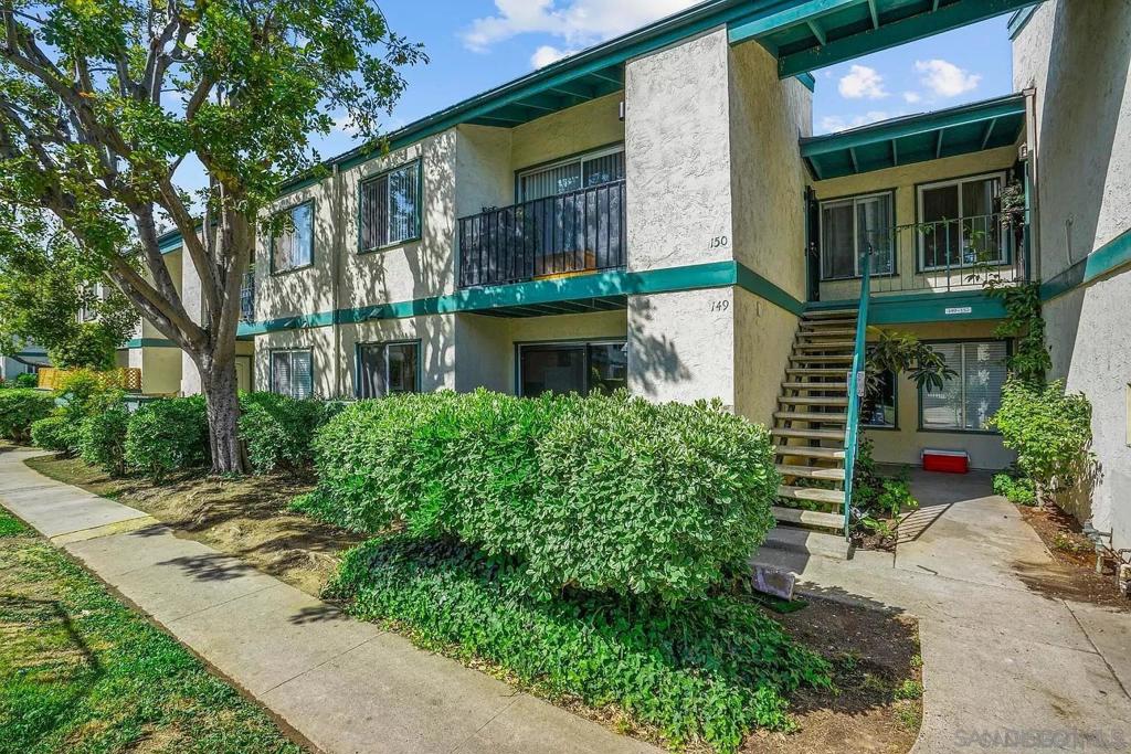 1811 E Grand Avenue 149