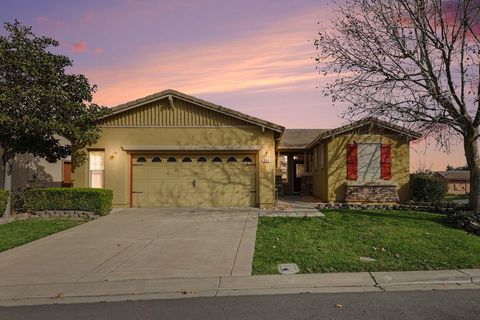 Photo of 369 Whistling Straits Way, Rio Vista, CA 94571 (MLS # 41122394)