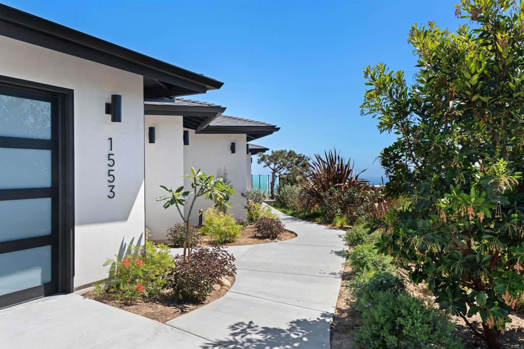 1553 Copa De Oro Drive