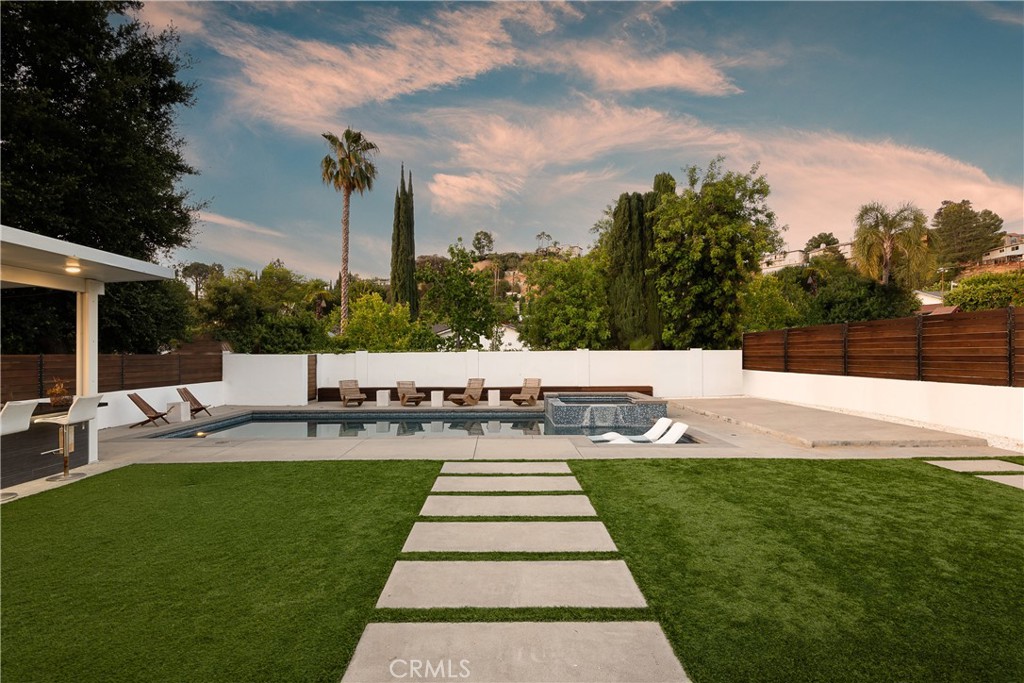 Properties 2 21641 Mulholland Drive