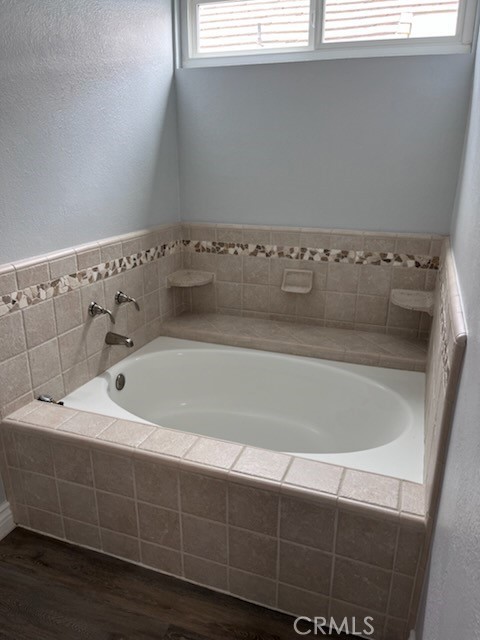Chateau Springs (813) - Residential Lease