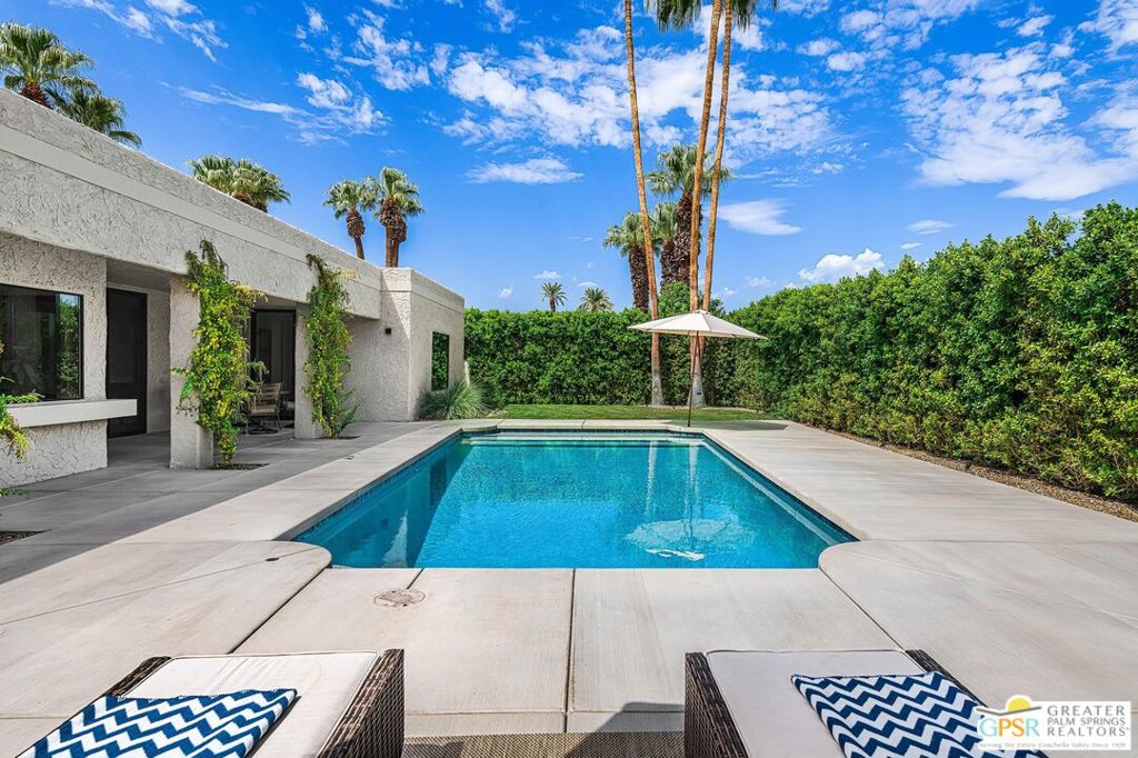 75342 Montecito Drive