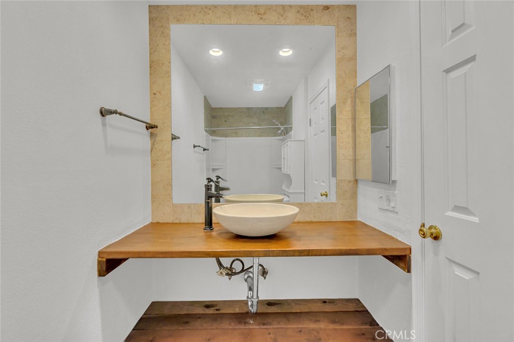 Versailles (VERS) - Residential