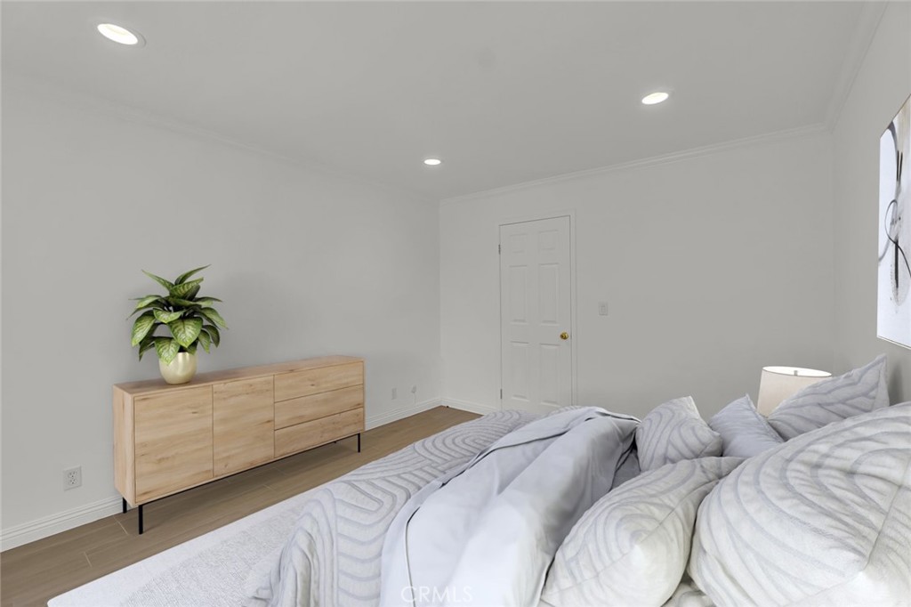 Versailles (VERS) - Residential