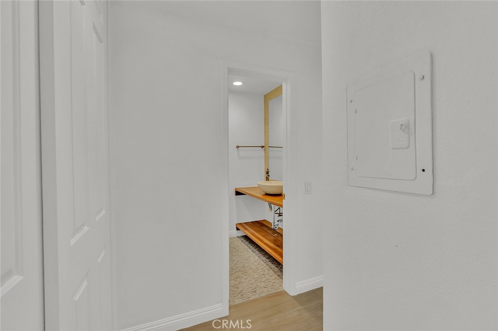 Versailles (VERS) - Residential