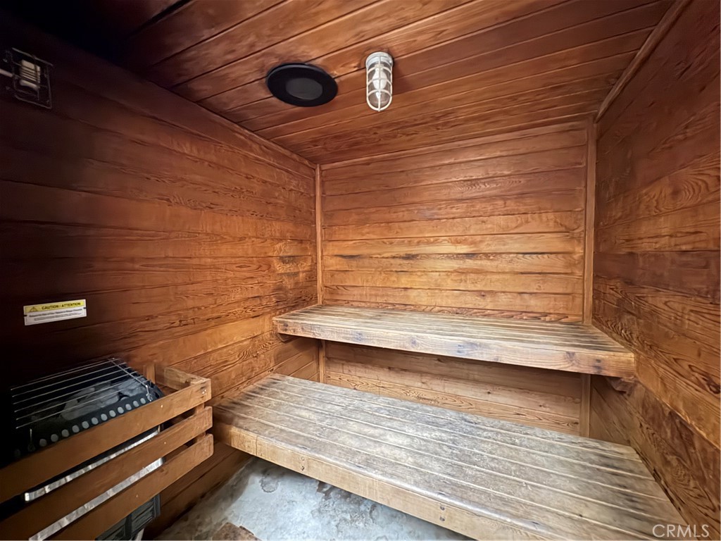 Versailles (VERS) - Residential