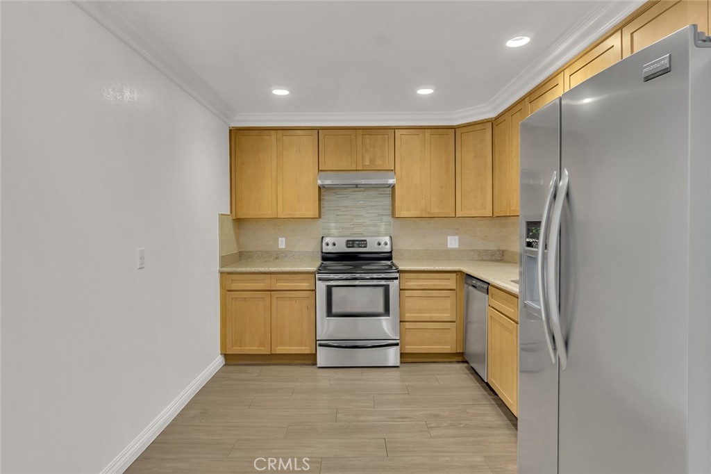 200 Mcneil Lane 204