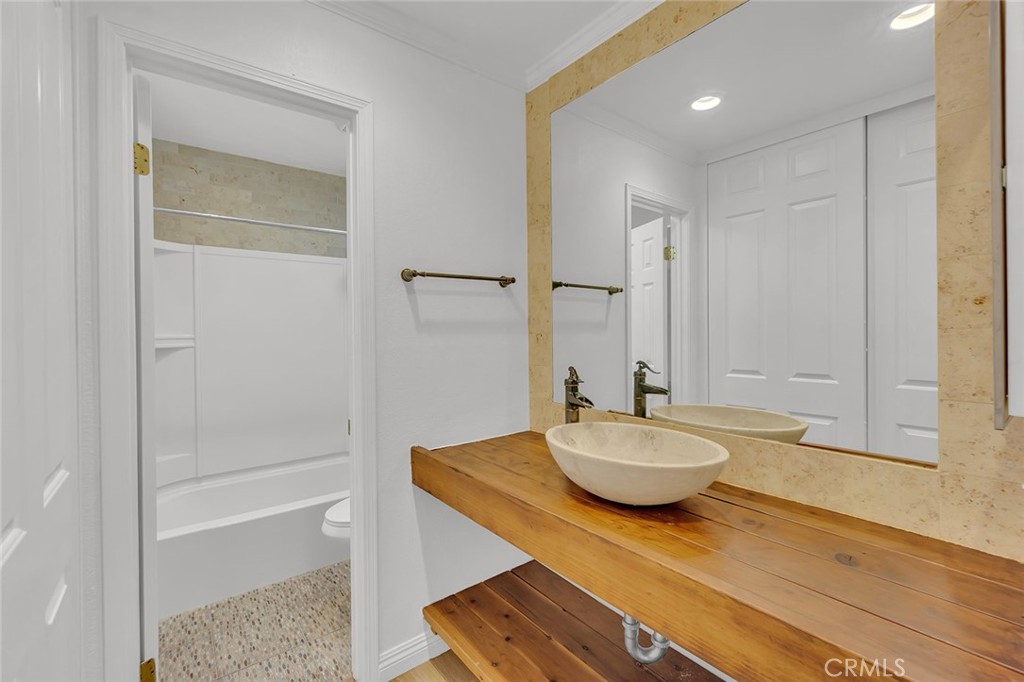 Versailles (VERS) - Residential