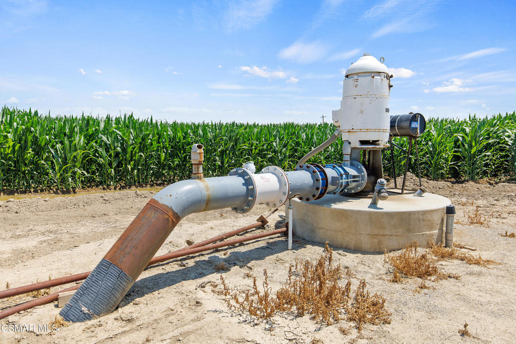 Not Applicable - 1007242 - Land