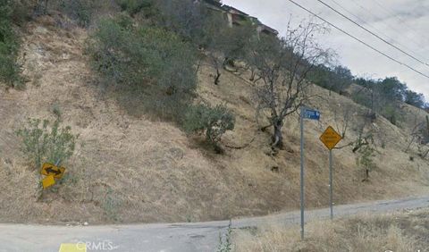 Photo of 309 N Furness Avenue, Highland Park, CA 90065 (MLS # SB26100303)