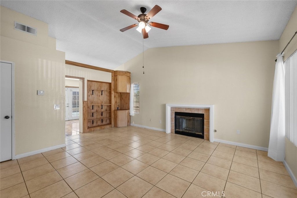 Photo of 45260 7th Street E, Lancaster, CA 93535 (MLS # SR26221399)