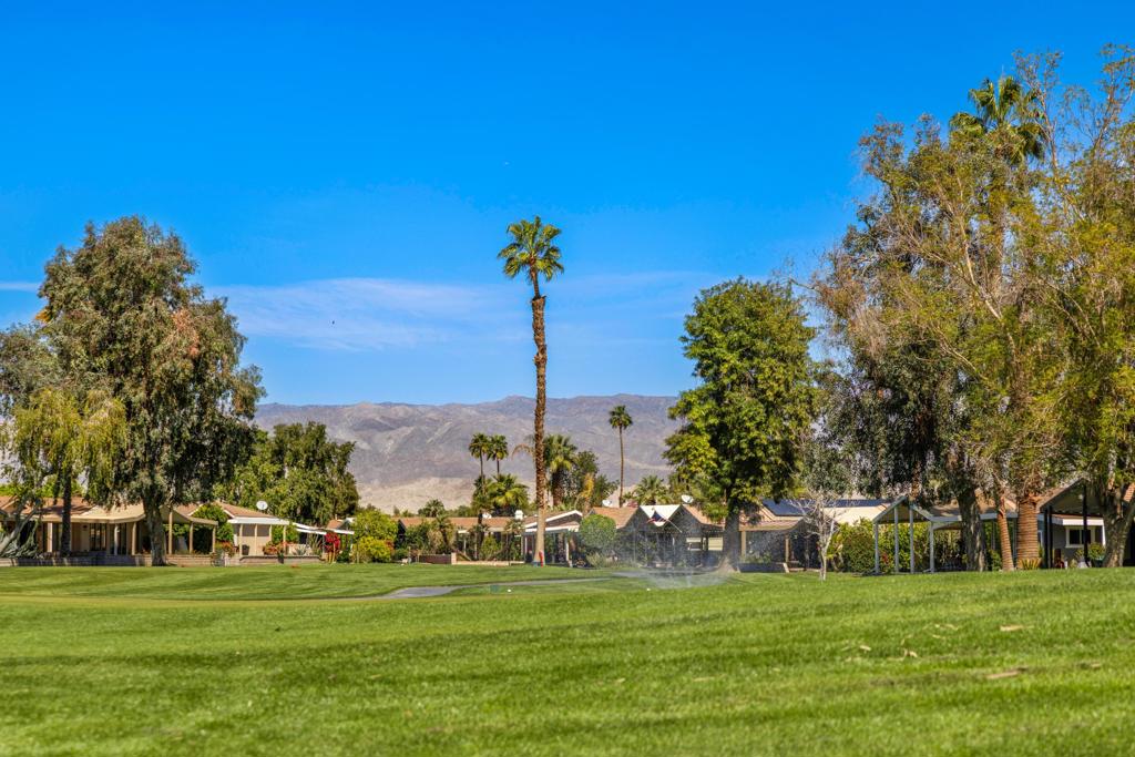 Suncrest Country Clb - Manufactured In Park