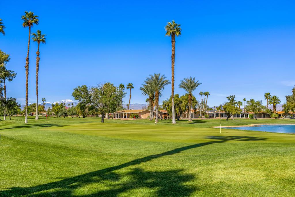 Suncrest Country Clb - Manufactured In Park