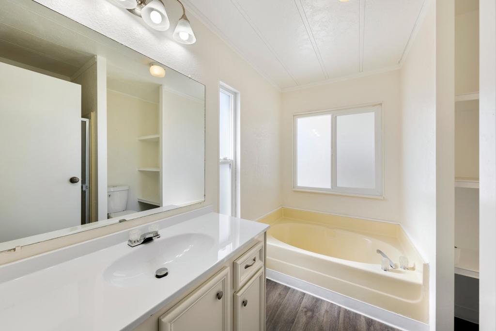 Suncrest Country Clb - Manufactured In Park