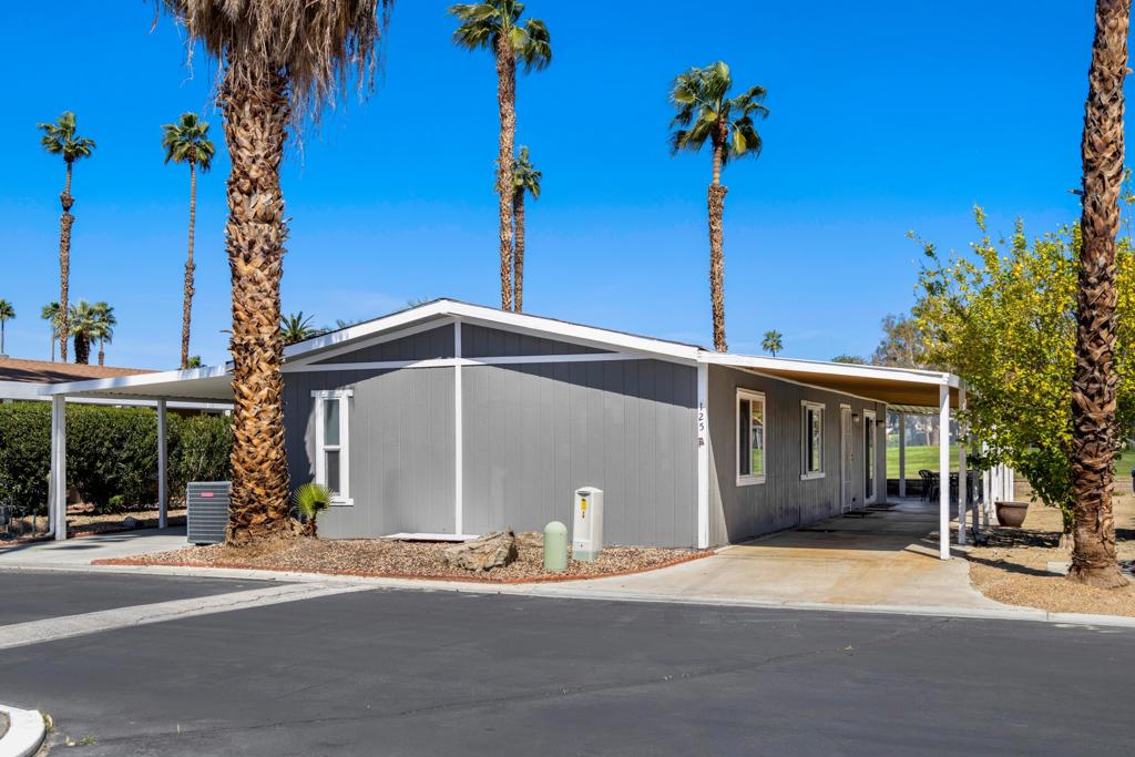 Suncrest Country Clb - Manufactured In Park