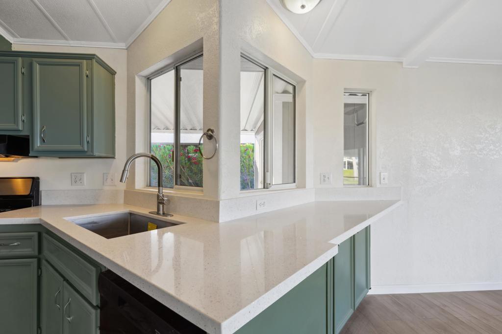 Suncrest Country Clb - Manufactured In Park