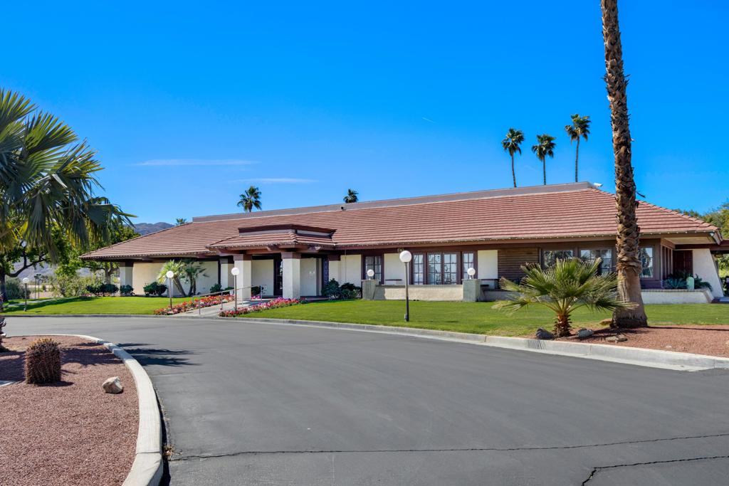Suncrest Country Clb - Manufactured In Park