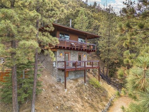 Photo of 1317 Zermatt Court Ct, Pine Mountain Club, CA 93222 (MLS # SR25230583) Photo of 1317 Zermatt Court Ct, Pine Mountain Club, CA 93222 (MLS # SR25230583)