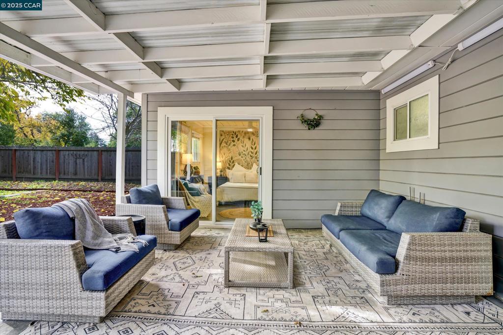 RANCHO MONTE - Residential