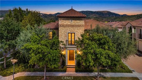 Photo of 166 Villa Ridge Rdg, Irvine, CA 92602 (MLS # OC26071838)