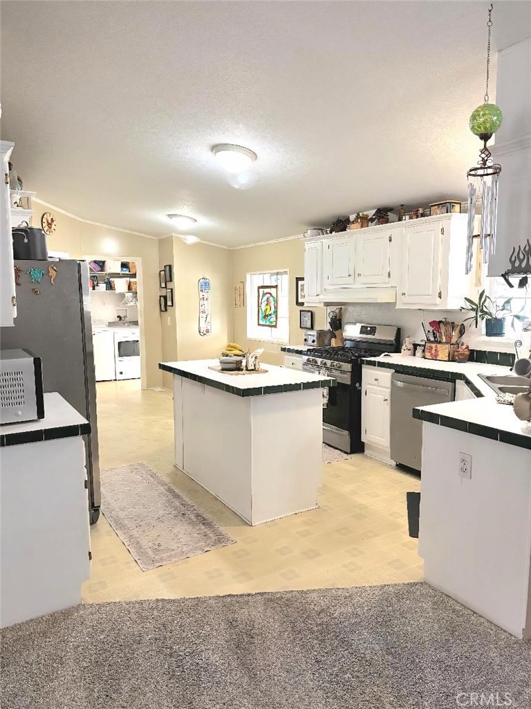 21851 Newland St. 82